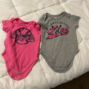 Atlanta Braves, 3-6m, onesie set, like new